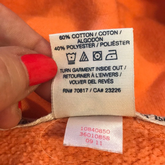 Great Victoria Secret Pink Hoodie in Small ๐ - Picture 5 of 7